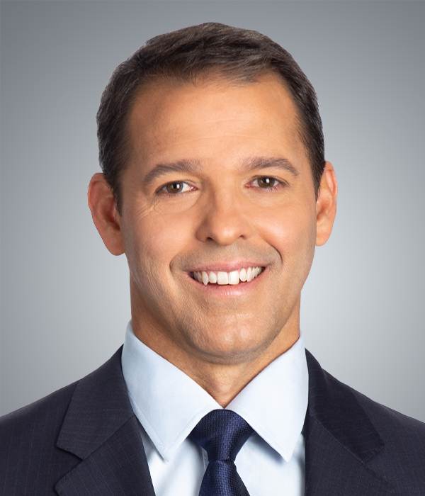 Ian King headshot